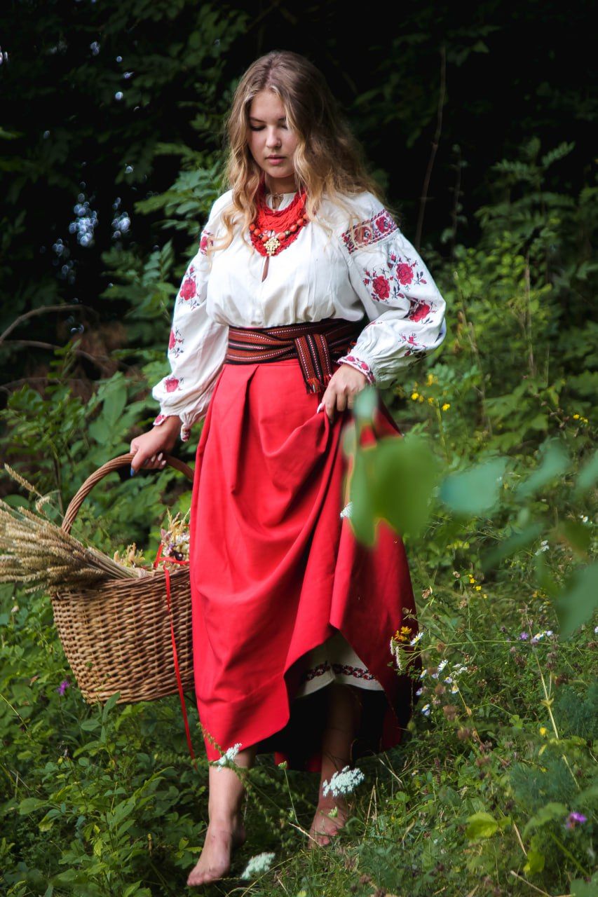 Slavic girls in Bata