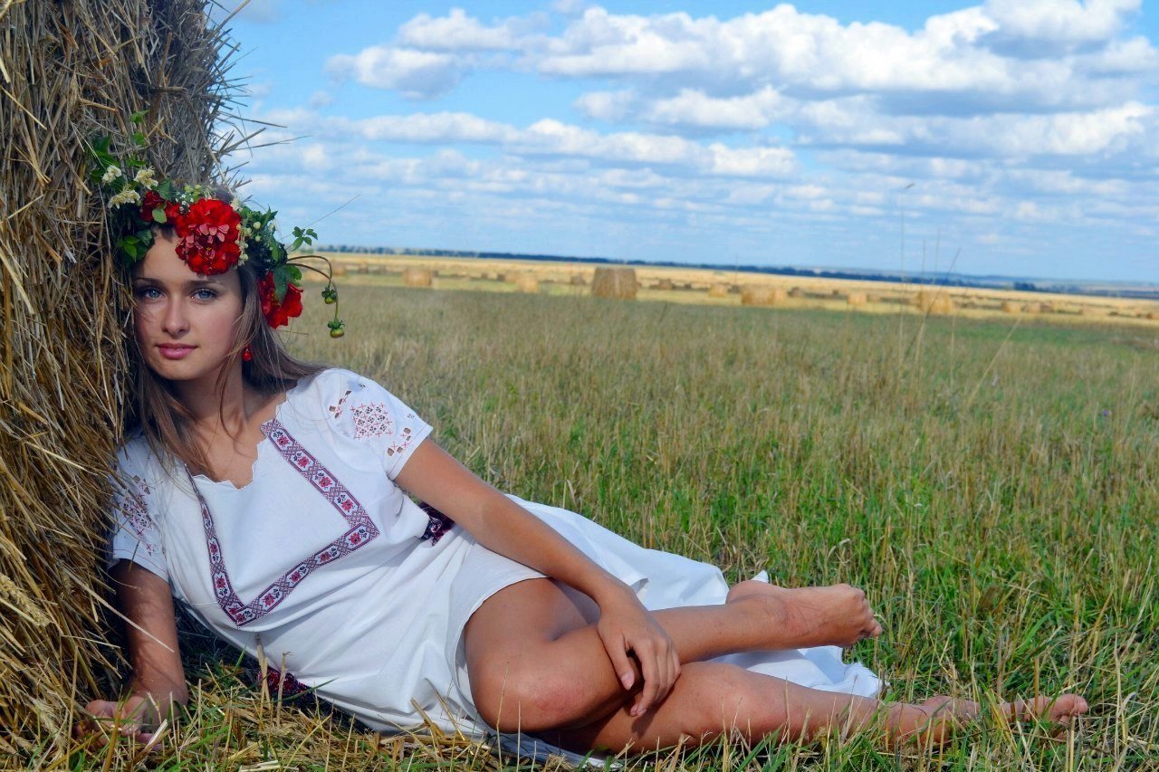 Slavic girls in Bata