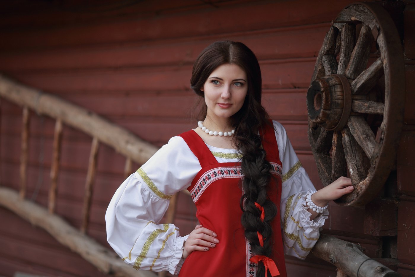 Girls in Slavic costumes in Bata