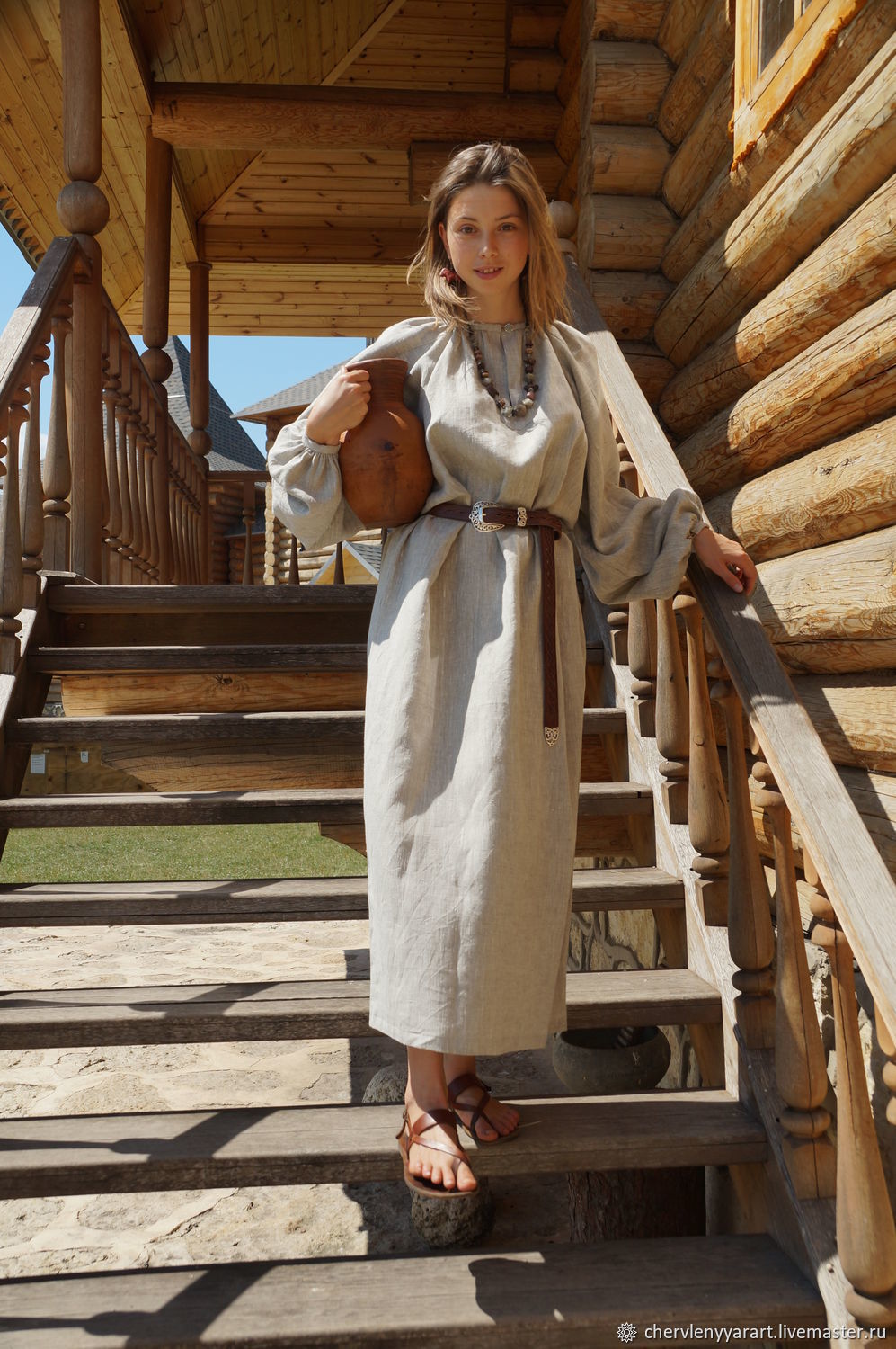 Girls in Slavic costumes in Bata